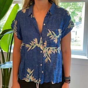 Rails modern Hawaiian button-up